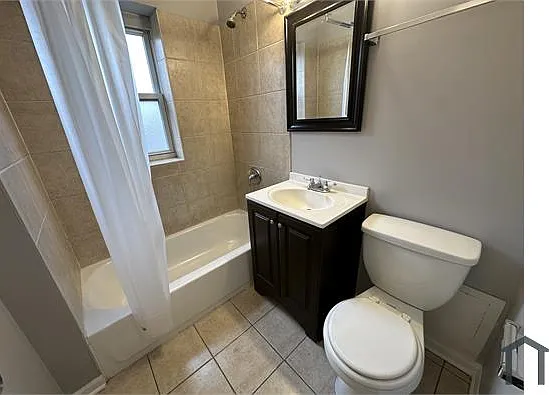 7954 S Laflin St — Photo 3