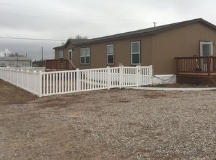 613 Artesian Rd, Cheyenne, WY 82007