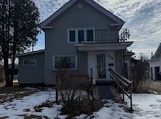 512 W Buckman St, Augusta, WI 54722