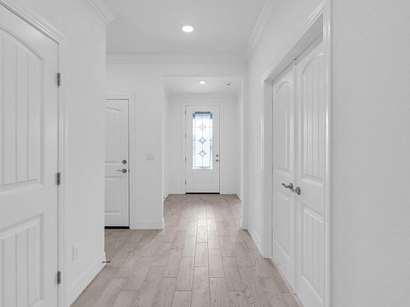 Prosperity Entryway