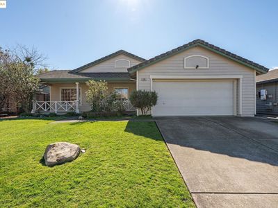 989 Ginkgo Pl, Windsor, CA, 95492