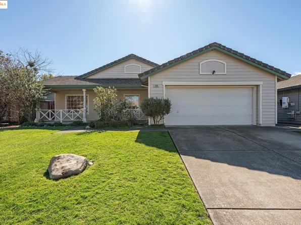 989 Ginkgo Pl, Windsor, CA 95492