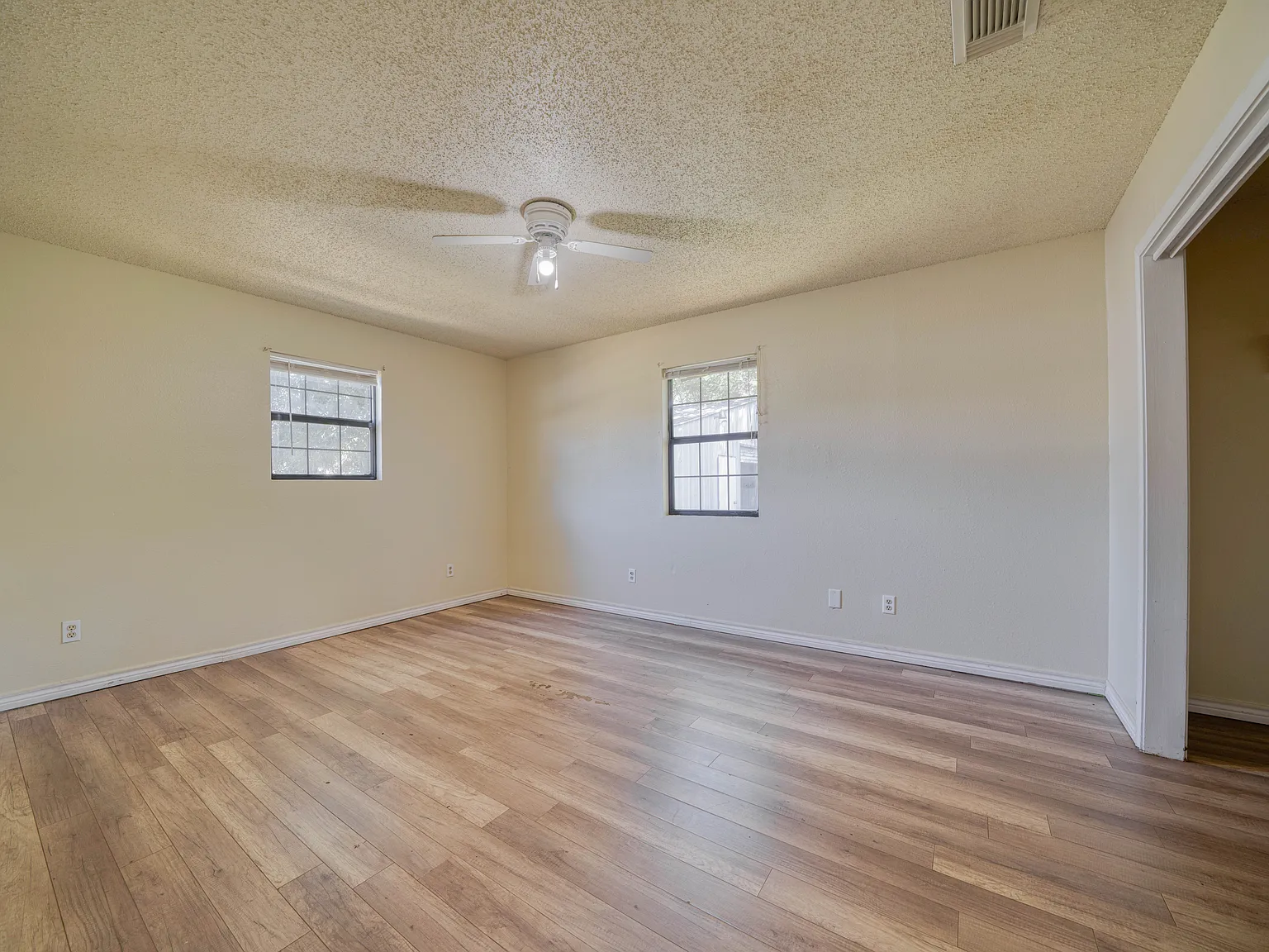 3 bed, 1514 sqft, $1,695 — Photo 2
