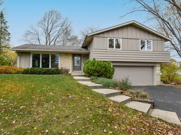 3385 Bermuda BOULEVARD, Brookfield, WI 53045