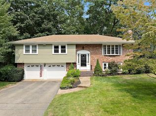 68 Heather Ln, Weymouth, MA 02190