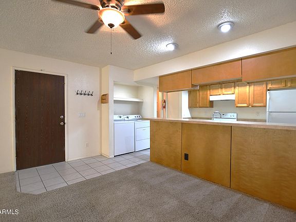 3rd image of 1920 W LINDNER Avenue #172
