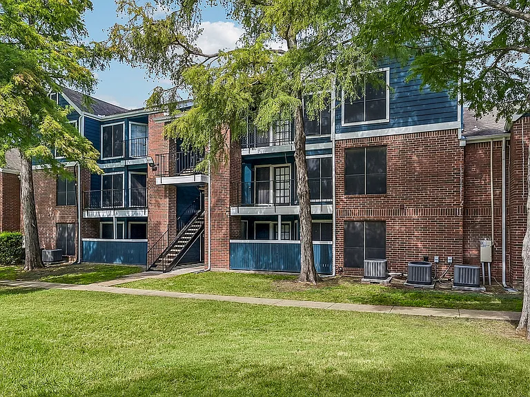 Eastgrove Apartments