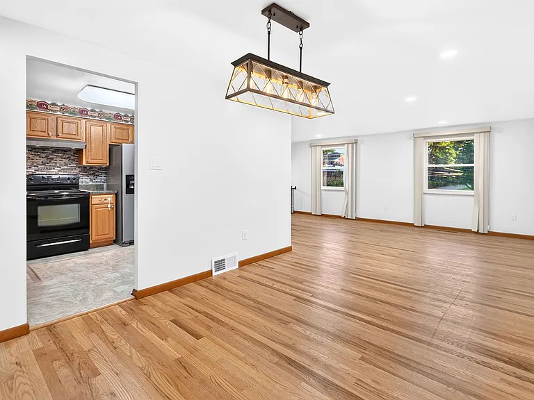 436 Sharon Rd — Photo 25