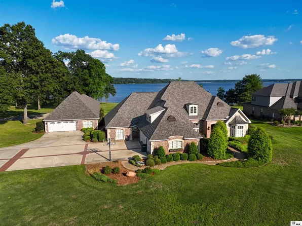 376 Dozier Creek Cir, Farmerville, LA 71241