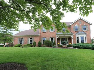 2335 Heather Hill Blvd N, Cincinnati, OH 45244