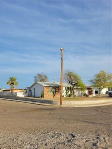 2012 Parkway St, Needles, CA, 92363