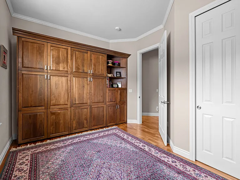 40 Madison St #303 — Photo 22