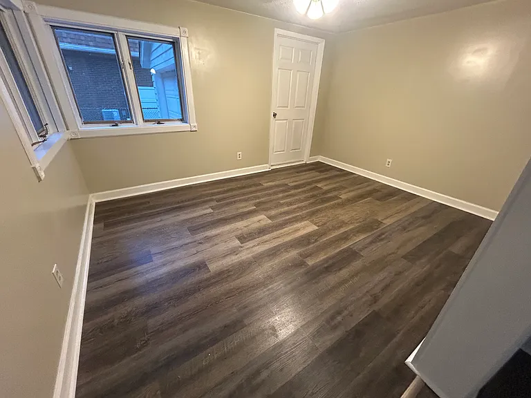 201 S Walnut St — Photo 17