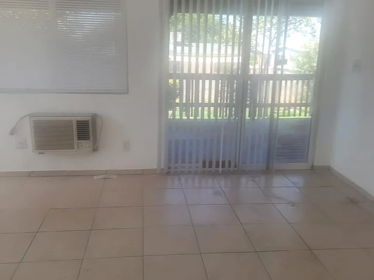 825 Grace St NE — Photo 20