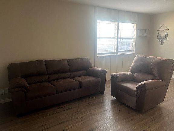 3rd image of 1206 W Missouri Ave #D