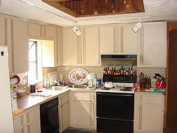 4th image of 21641 NW 8th Ct