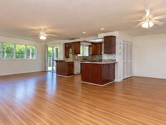 4th image of 176 Kuulei Rd