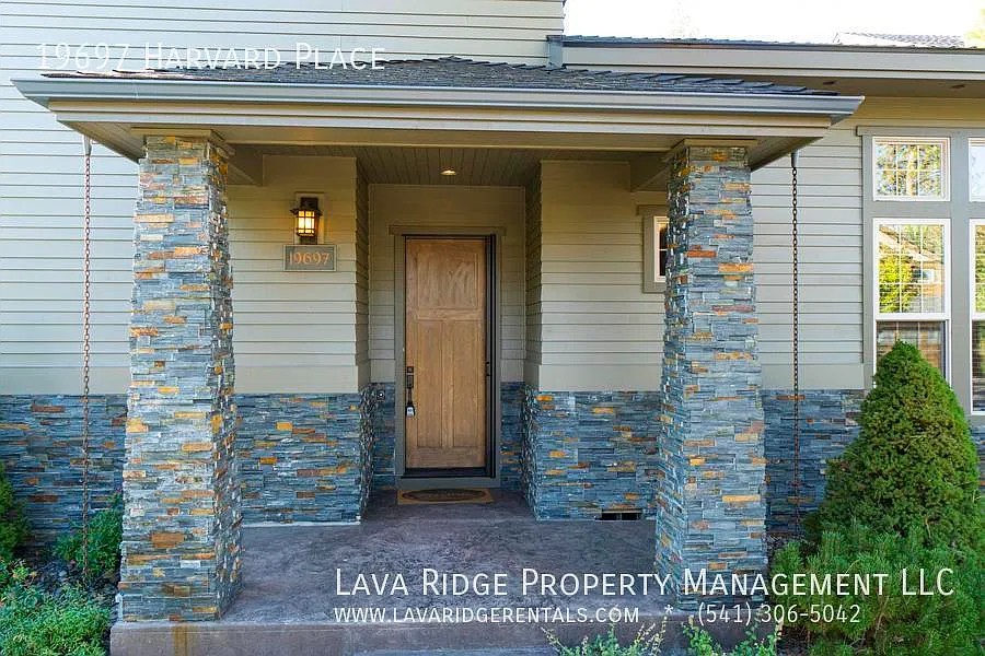 4 bed, 2995 sqft, $4,000 — Photo 3