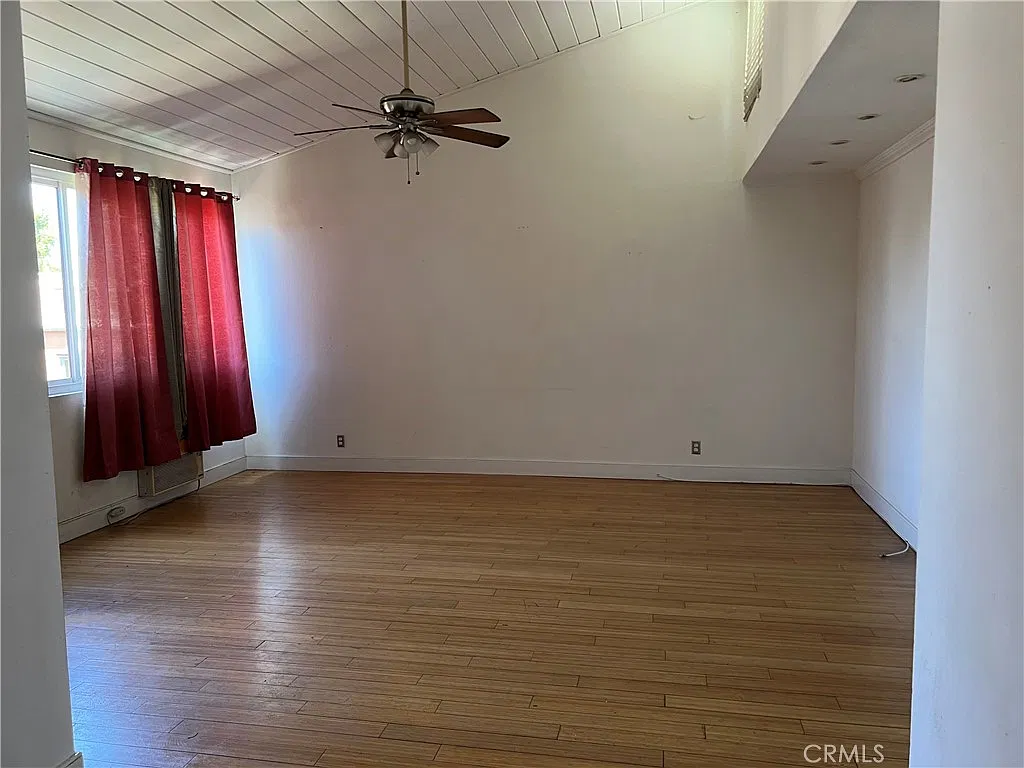 2 bed, 868 sqft, $2,500 — Photo 4
