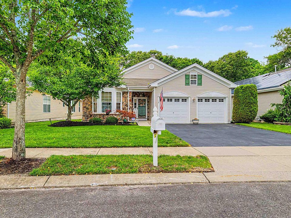 1st image of 5 Highbury Ct