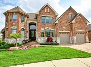 783 W Anthony Dr, Palatine, IL 60067