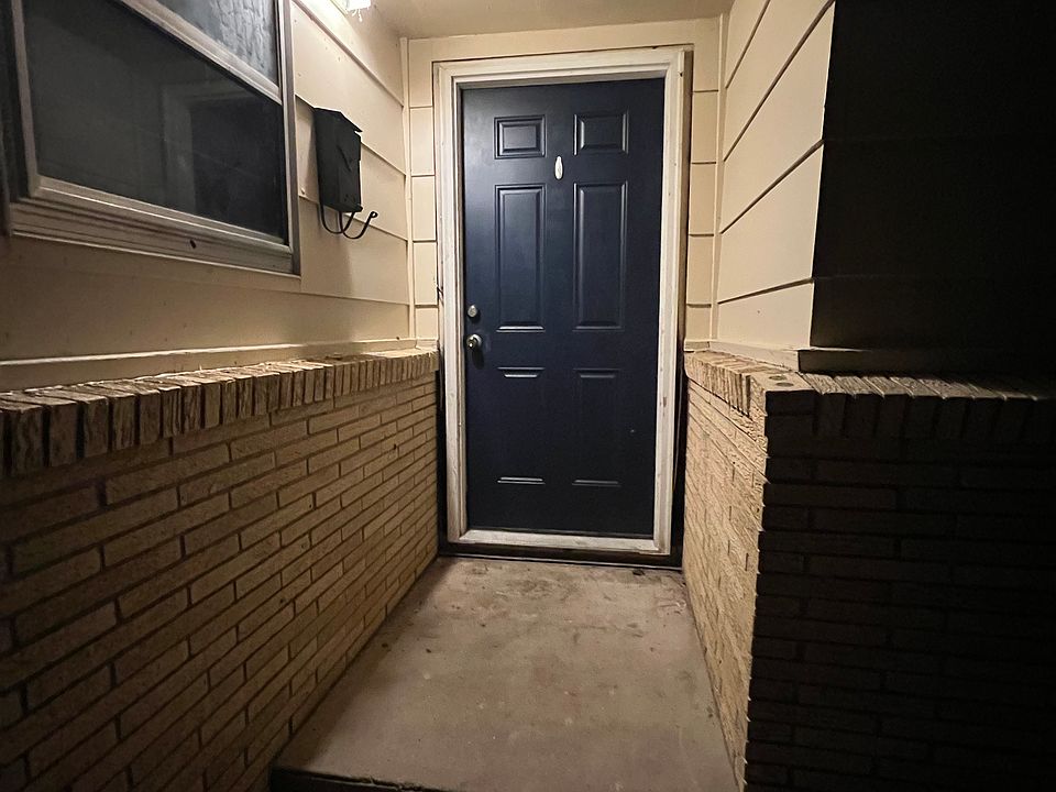 1st image of 734 E Detroit Ave