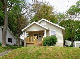 613 E Corrington Ave, Peoria, IL