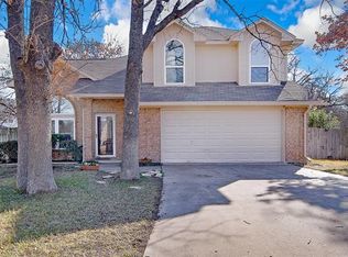 204 Ruth Ct, Kennedale, TX 76060