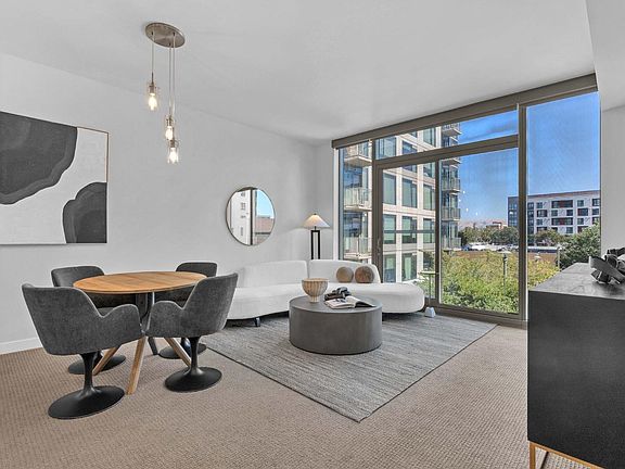 4th image of 38 N Almaden Blvd Unit 506