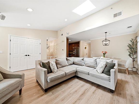 3rd image of 348 Medea Way