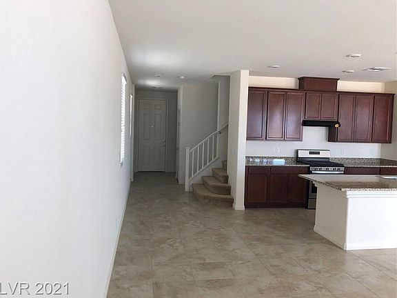3rd image of 8494 Alderney Ct