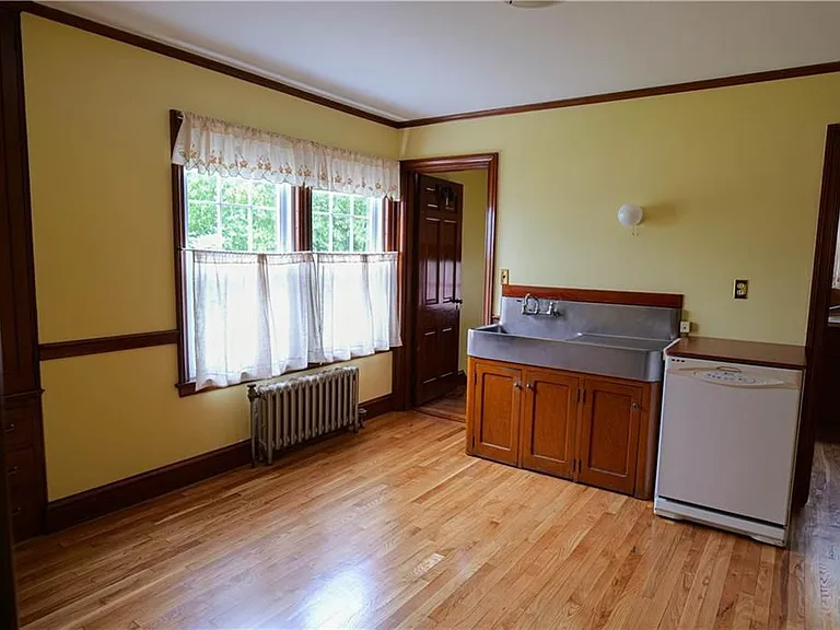 36 Underwood St — Photo 26