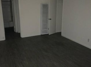 512 E 99th St APT 2, Inglewood, CA 90301