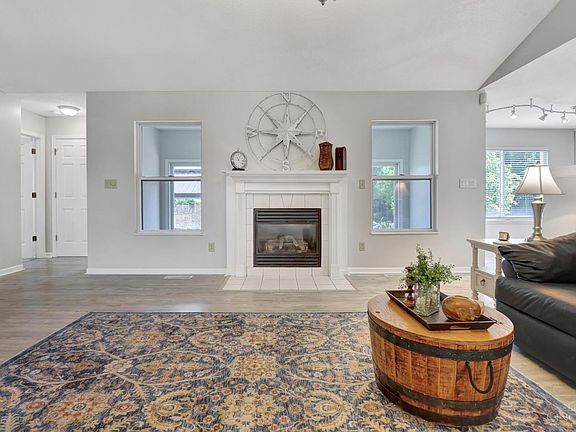 5th image of 6984 Hunters Moon Ct