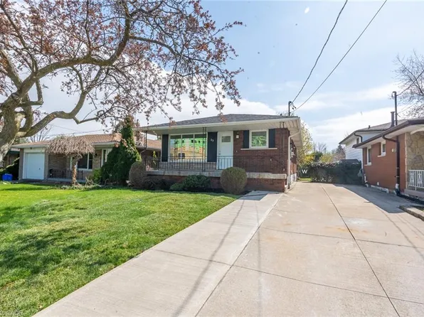 23 Tyrone Dr, Hamilton, ON L9C 2M6