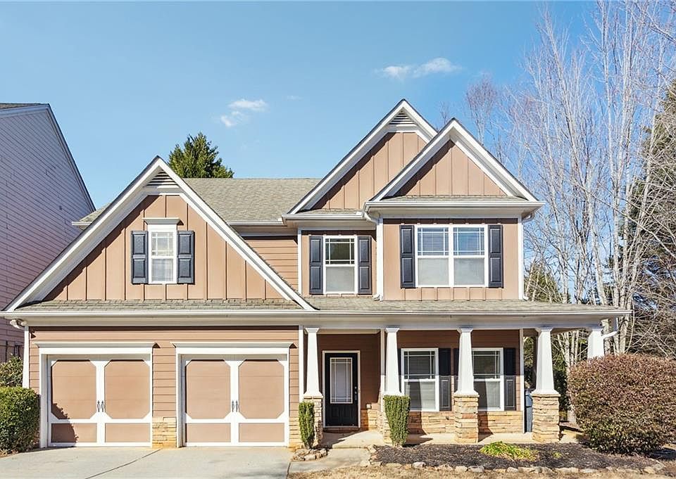 1st image of 998 Suwanee Brook Ln