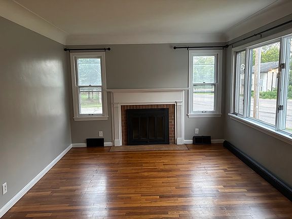5th image of 3002 W Michigan Ave