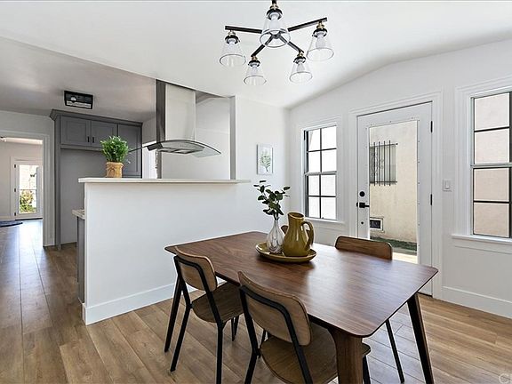 4th image of 8920 S Saint Andrews Pl
