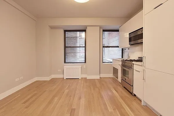 Rented by Compass | media 7