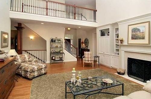 5th image of 8703 Sweetwater Ct