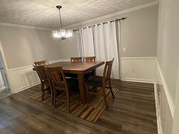 3rd image of 505 Meadowbrook Ave