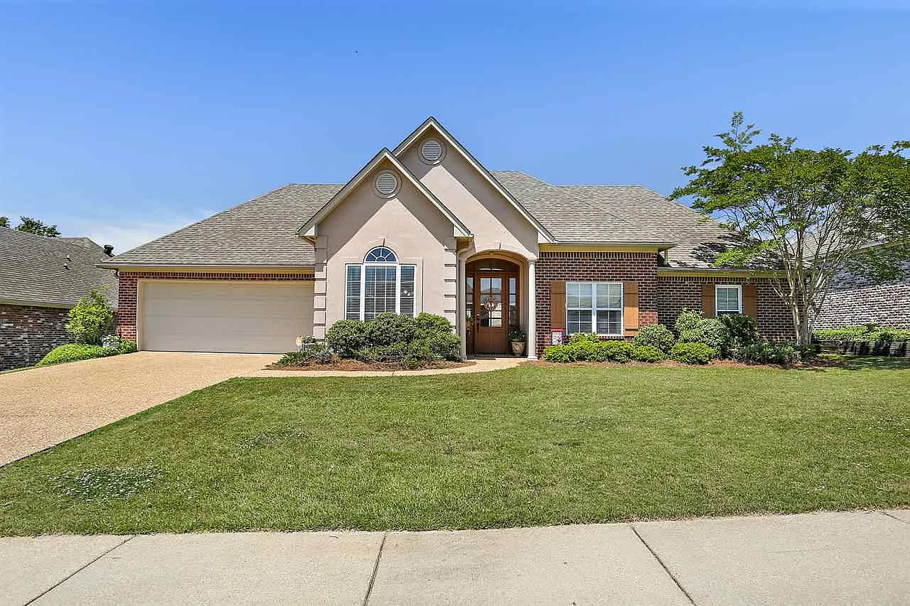 205 Eastside Ln photo 1