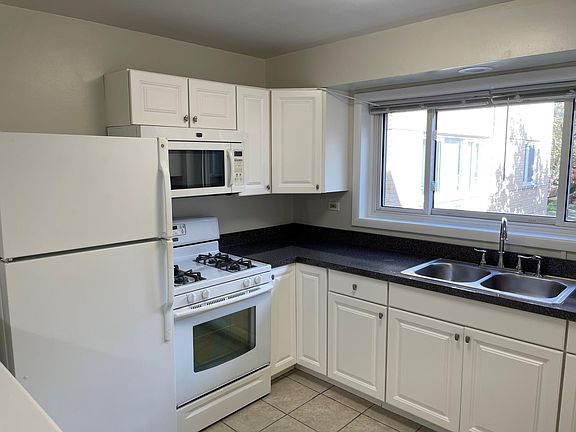 2nd image of 8046 Knox Ave APT 2D