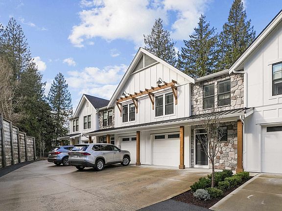3rd image of 47203 Vista Pl #25