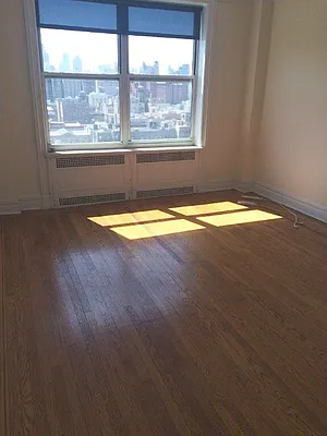 Rented by Solil Management | media 6