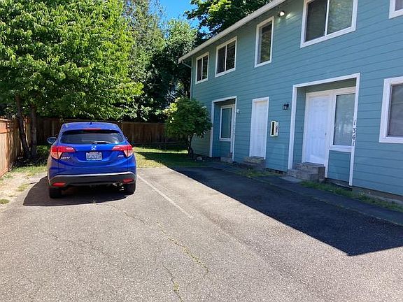 3rd image of 1337 West Ave #1337