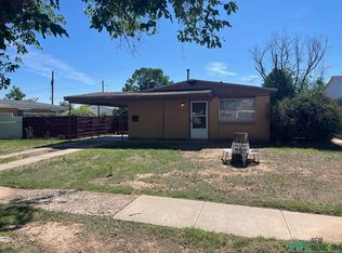 3007 Vassar Dr, Roswell, NM 88203