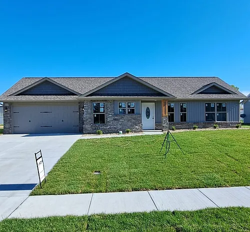 547 Somerset Dr Photo 1