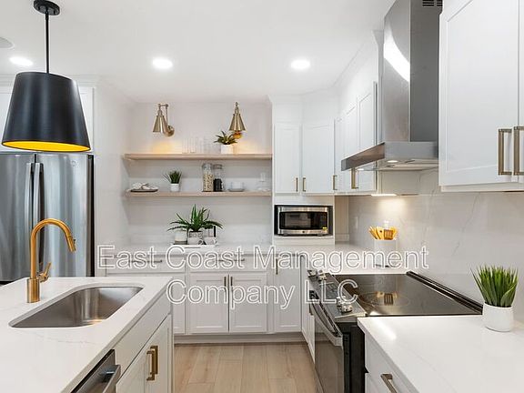 2nd image of 1601 Portugal St