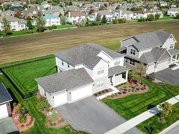 3rd image of 25812 W Canyon Blvd